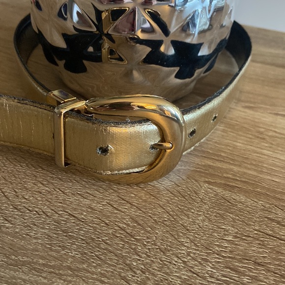 Vintage Black & Gold Reversible Belt - Picture 4 of 4